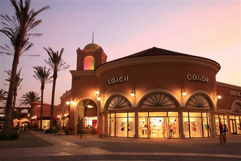 las americas premium outlet mall.